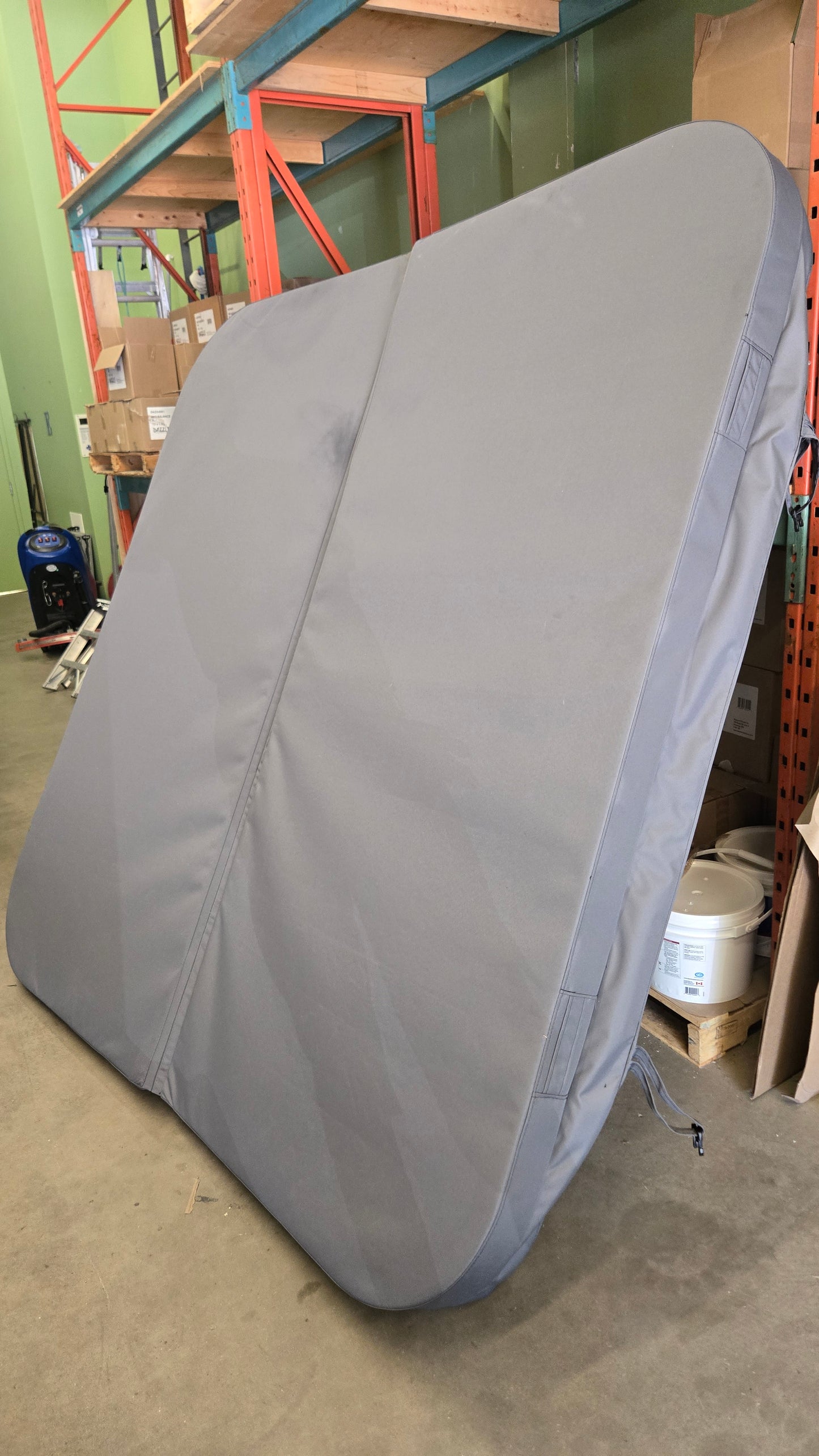 84" x 84" CLEARANCE Hot Tub Cover