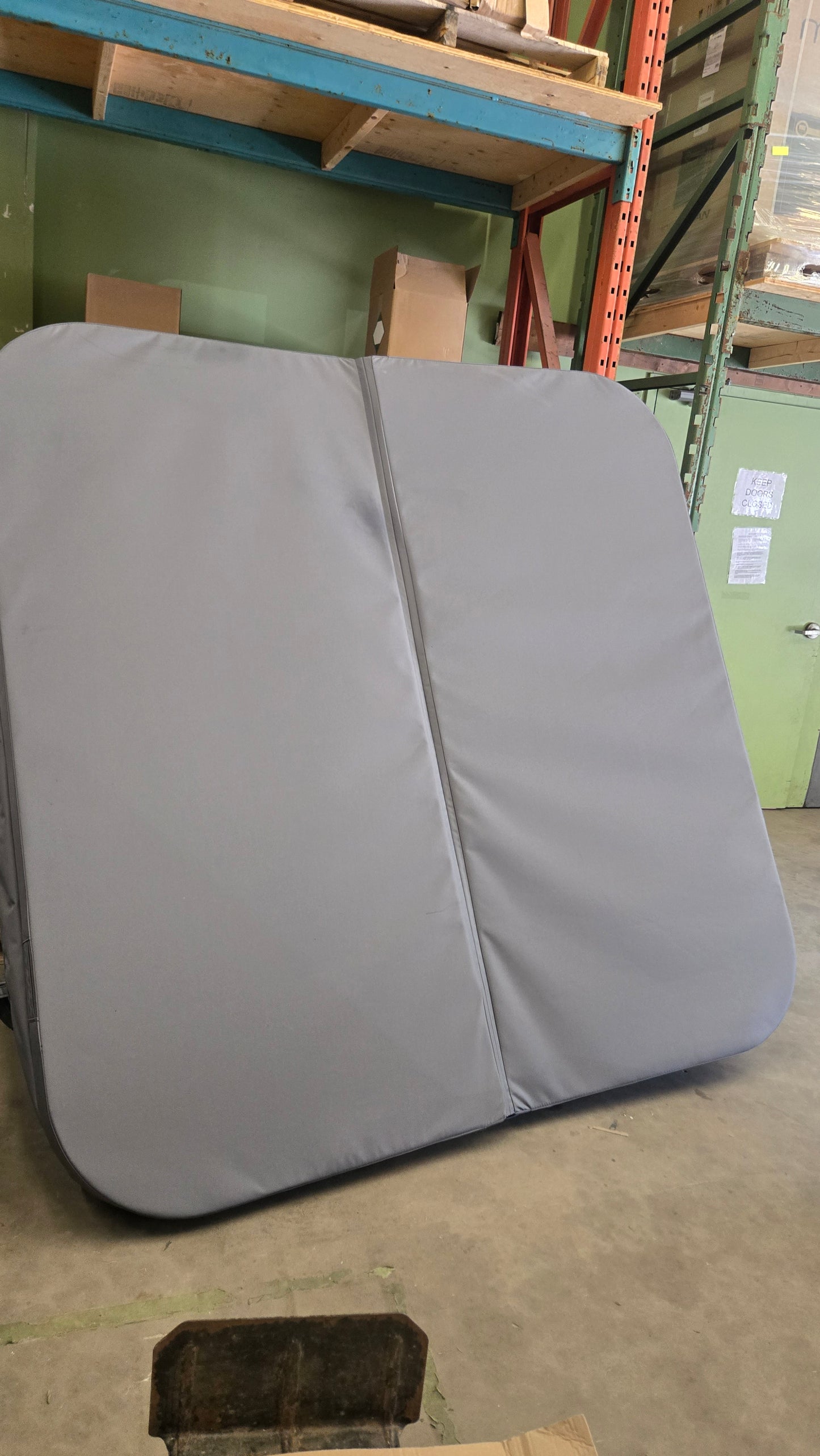 84" x 84" CLEARANCE Hot Tub Cover