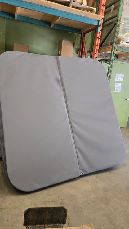 84" x 84" CLEARANCE Hot Tub Cover
