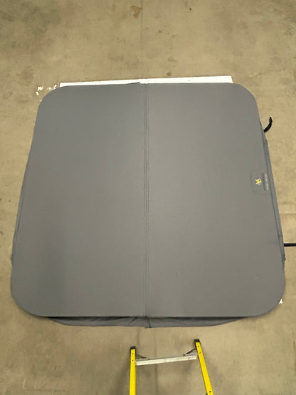 90" x 90" CLEARANCE Hot Tub Cover