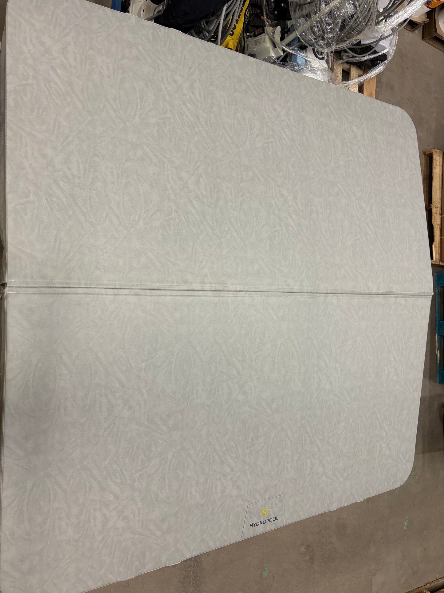 90" x 90" CLEARANCE Hot Tub Cover