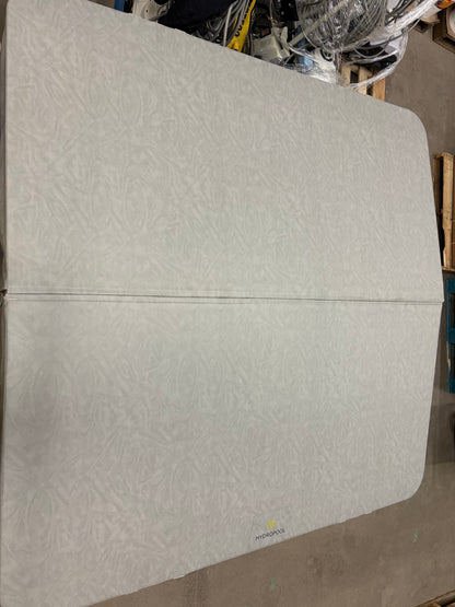 90" x 90" CLEARANCE Hot Tub Cover